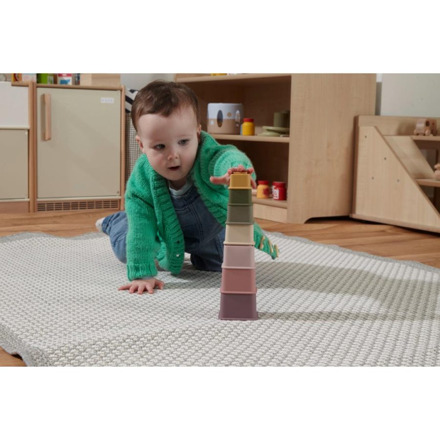 Silicone Square Stacking Cups - Step4
