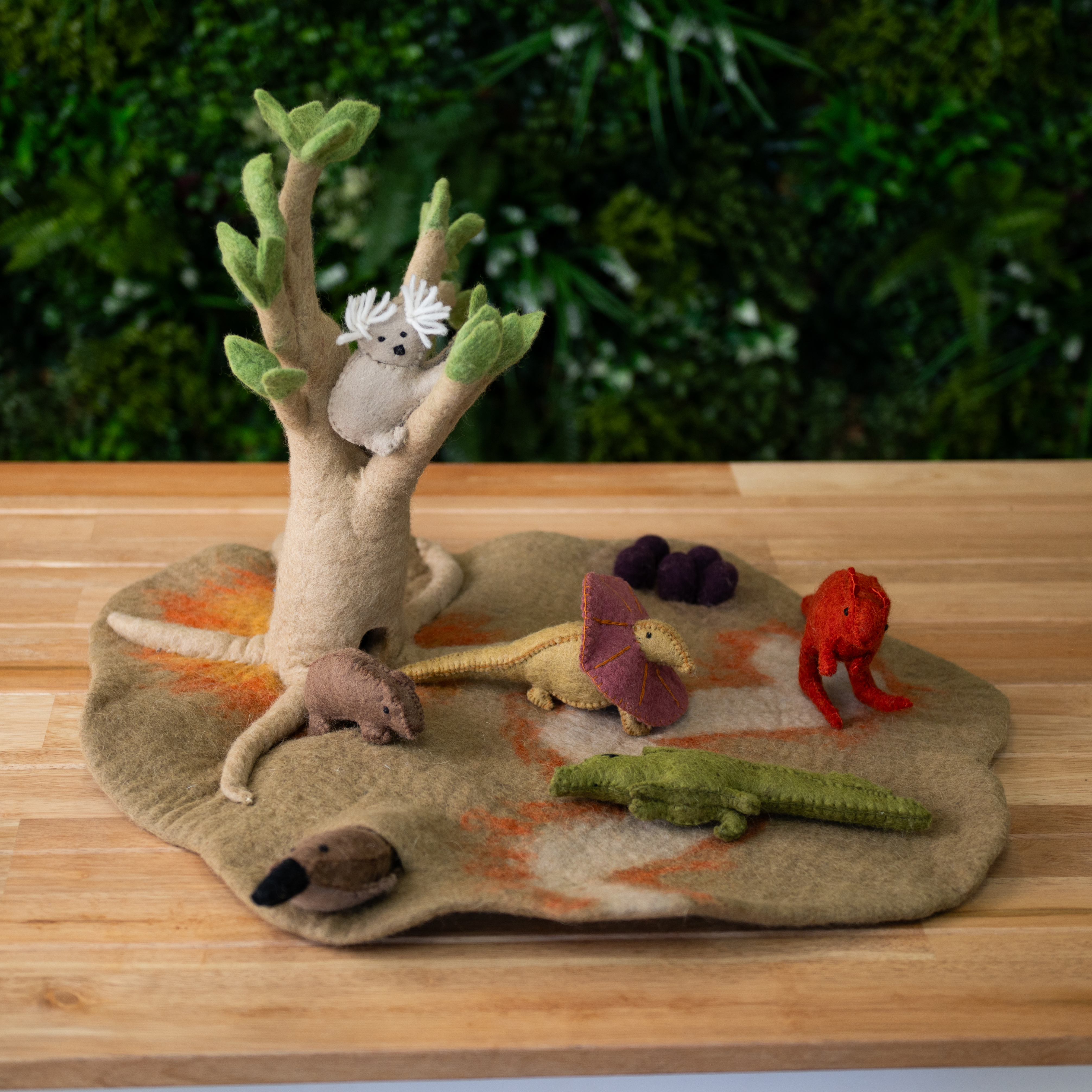 Felt Outback Play Mat & Accessories - Step4 Felt Outback Play Mat & Accessories