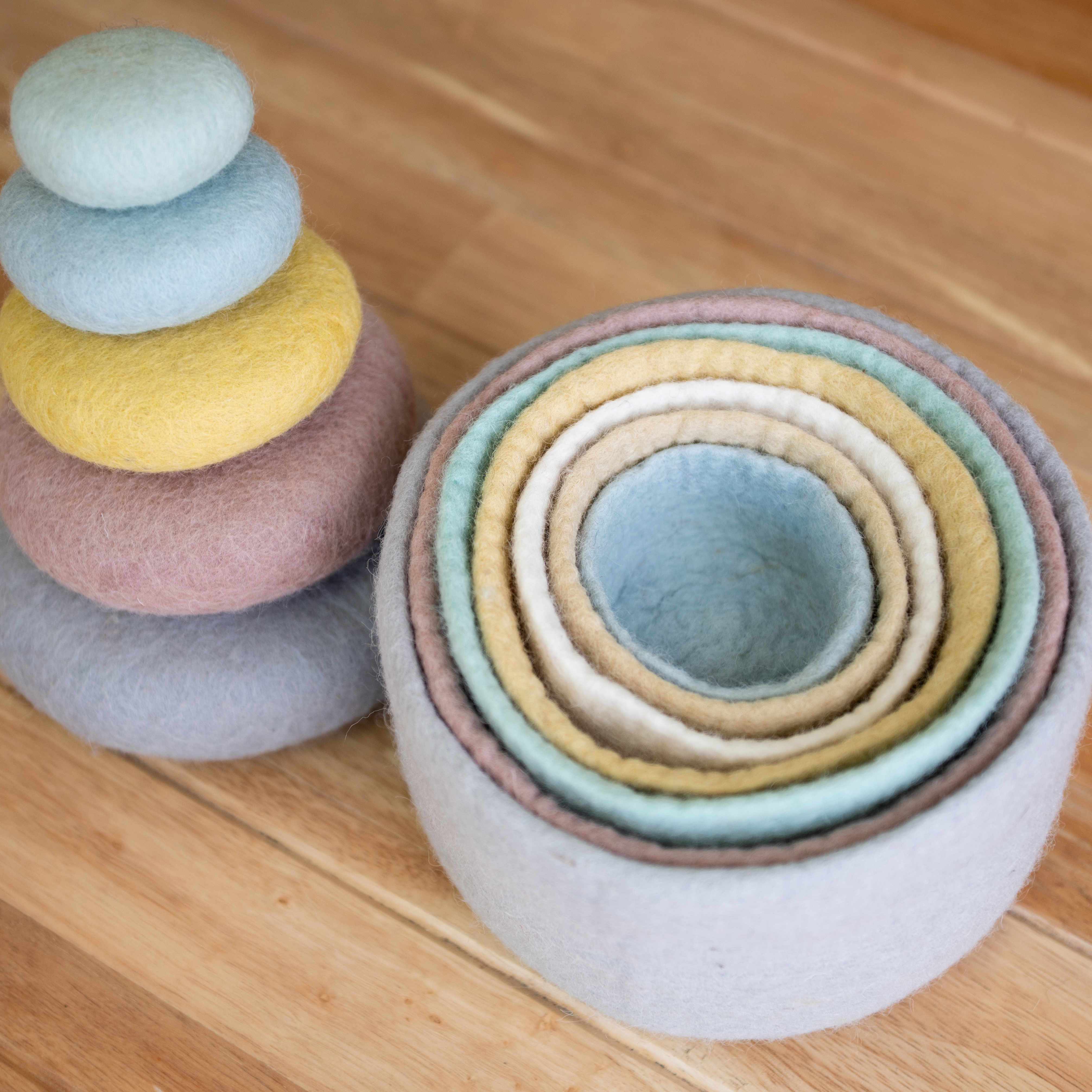 Felt Stacking Pebbles Pastel (5pcs) - Step4 Felt Stacking Pebbles Pastel (5pcs)