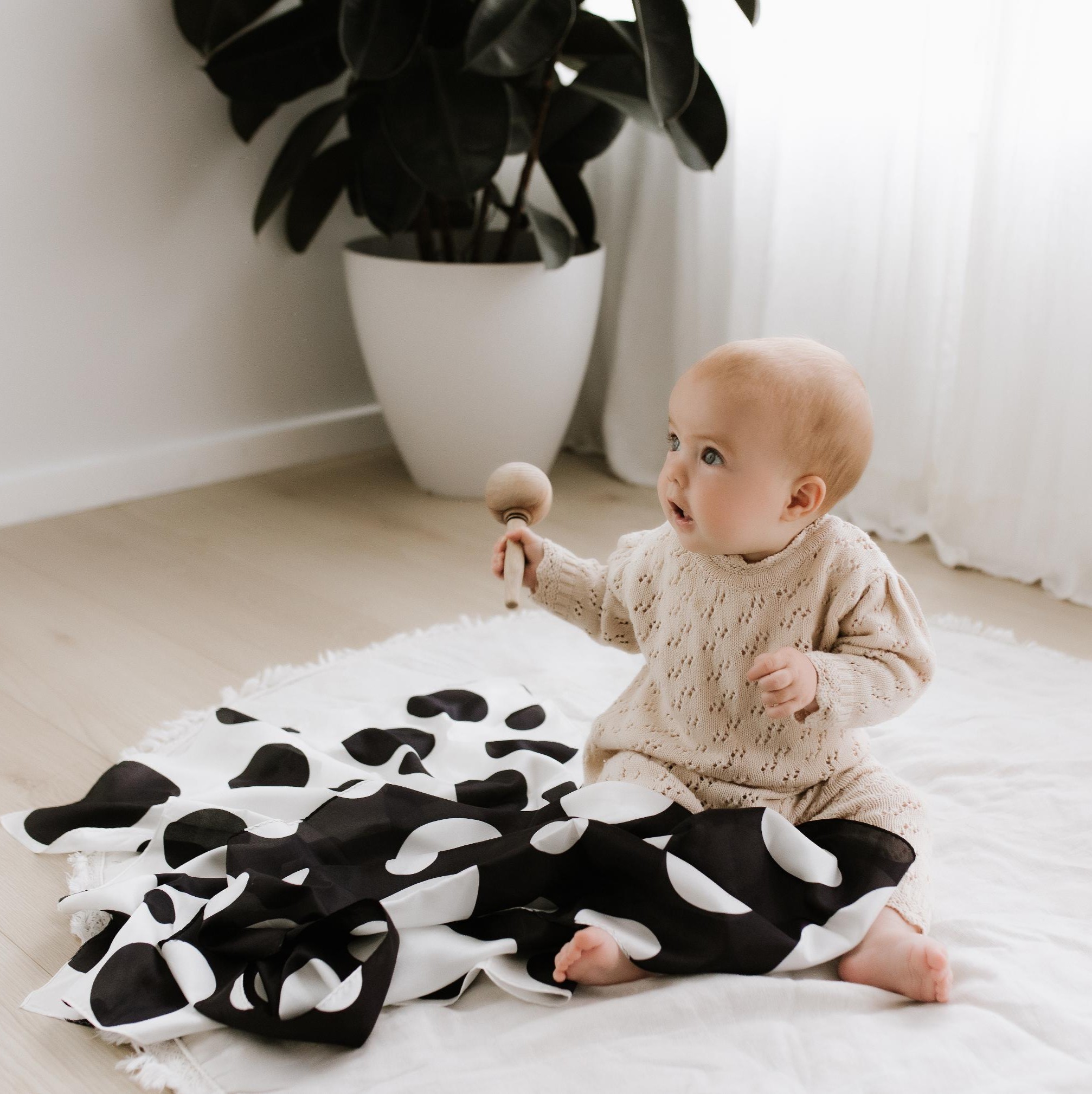 Little Dots Play Silks - Set of 2 - Step4 Little Dots Play Silks - Set of 2 - Image 2