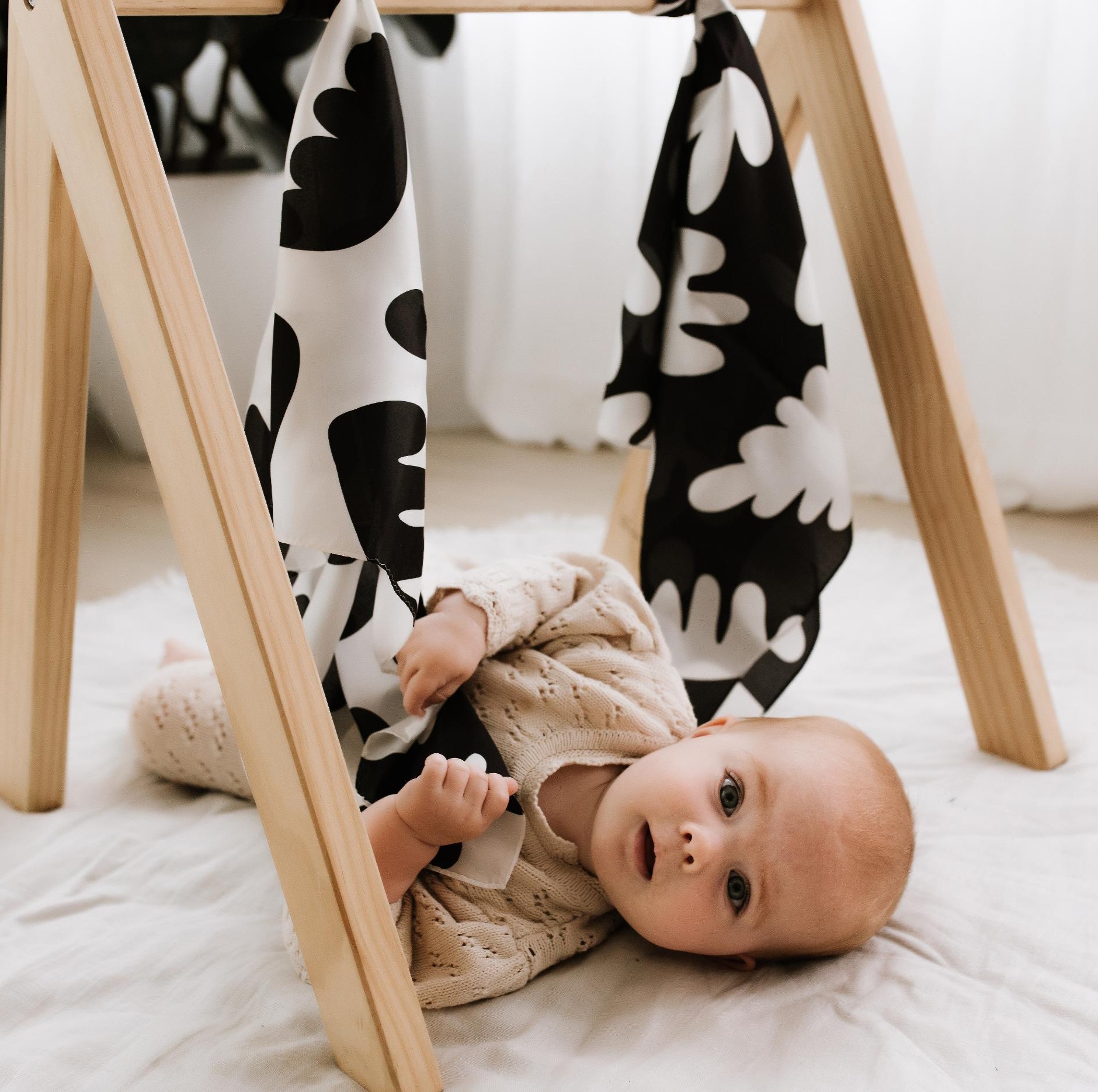 Little Abstract Play Silks – Set of 2 - Step4 Little Abstract Play Silks – Set of 2 - Image 2