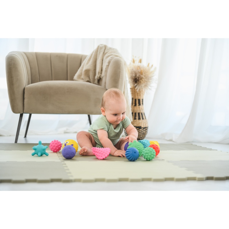 Sensory Mini Balls (12pcs) - Step4 Sensory Mini Balls (12pcs) - Image 4